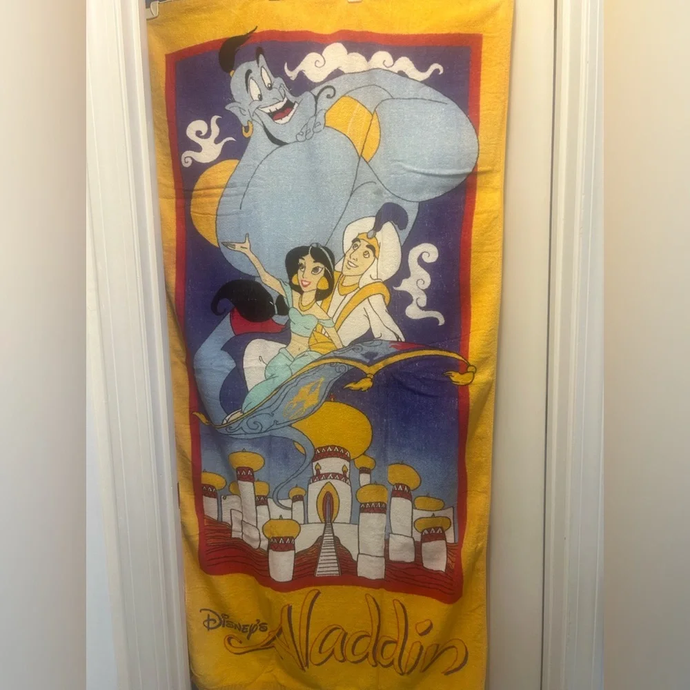 VINTAGE- Disney Aladdin Beach Towel Featuring Genie, Jasmine & Aladdin -